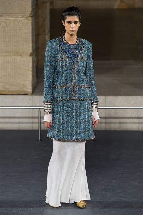 chanel pre fall 2019.